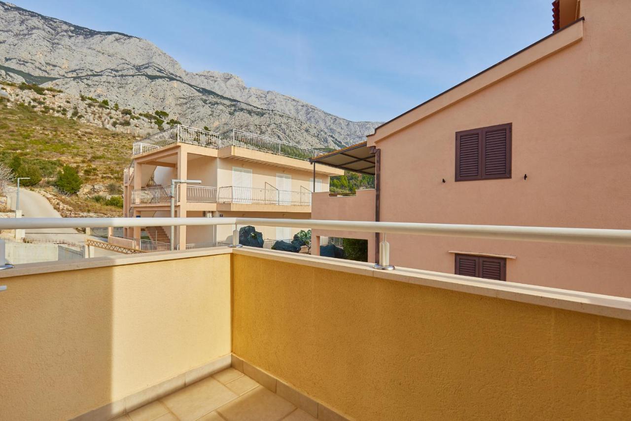 Apartments Zelic Tučepi الغرفة الصورة