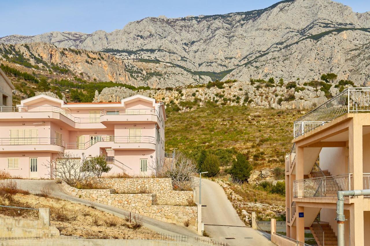 Apartments Zelic Tučepi الغرفة الصورة